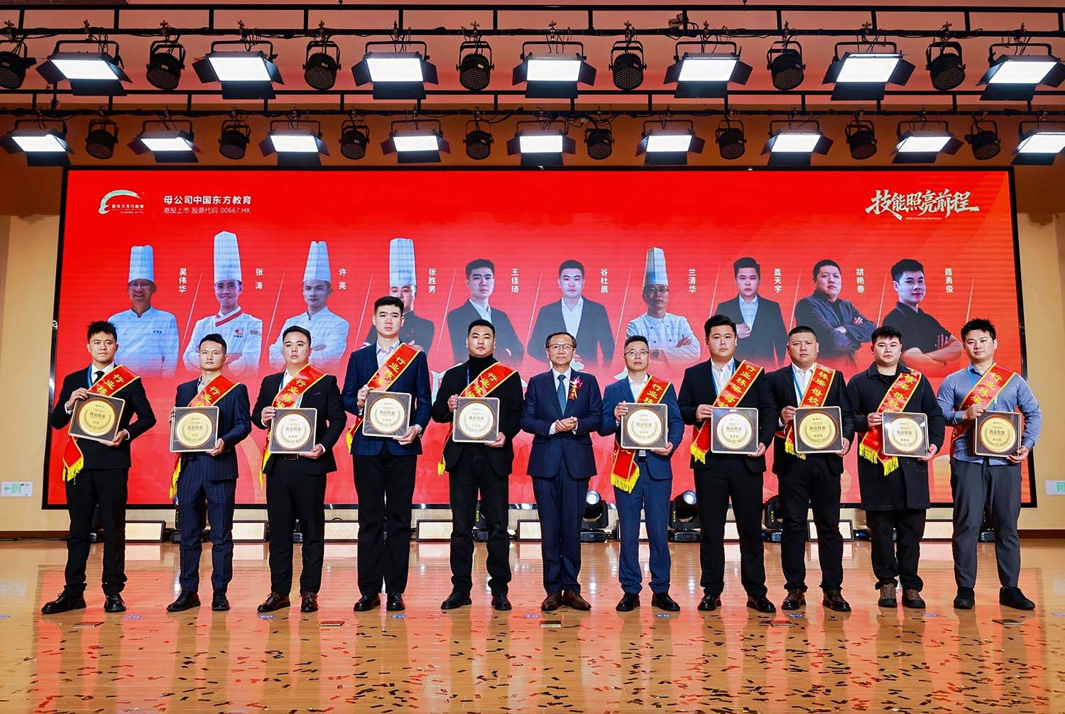 QA1A4955-opq4296159785