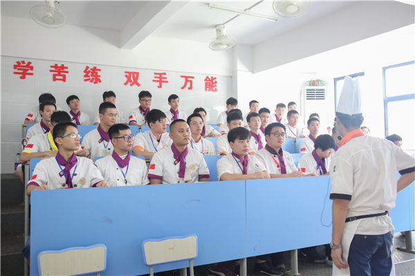 低能学厨师吗？