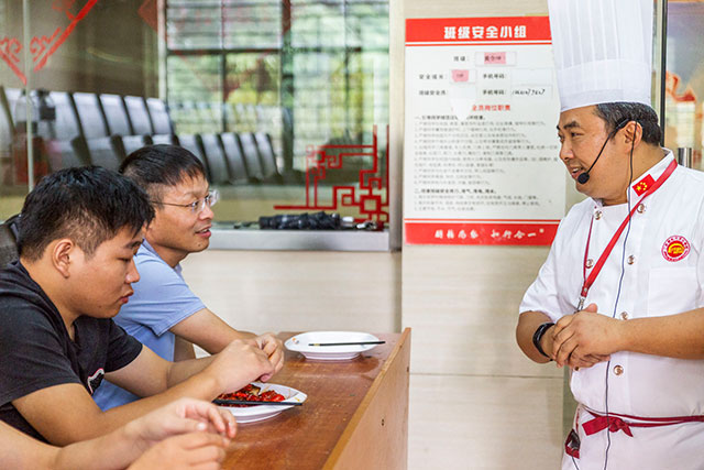 江苏新东方名师公开课，美食热辣、人气爆棚！