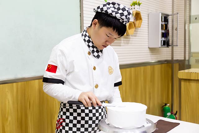 李伟：今天选择西点积累自己，明天实现我的创业梦！