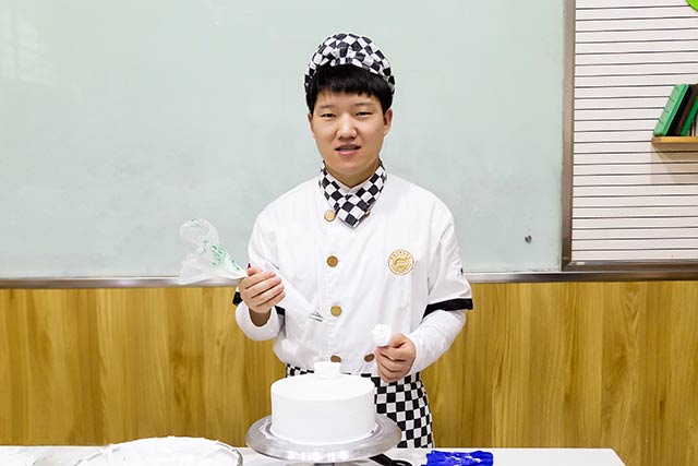 李伟：今天选择西点积累自己，明天实现我的创业梦！