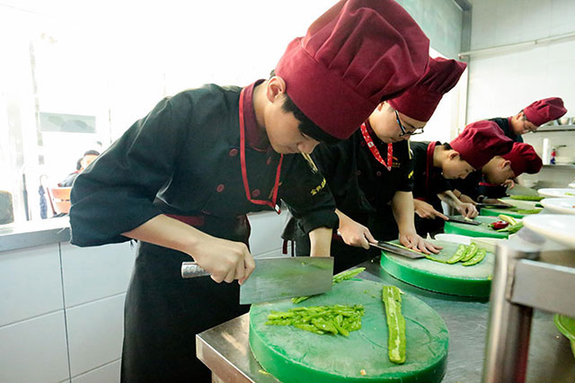 没有基础学厨师，能不能学会？