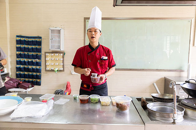 软硬实力兼备，就是一所让你信赖的好学校！