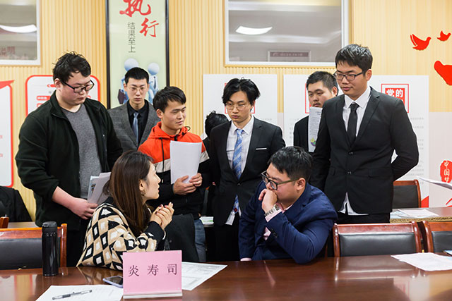 海外招聘会、企业招募会，新东方学子太幸福了！