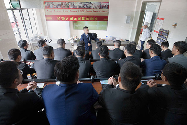 海外招聘会、企业招募会，新东方学子太幸福了！
