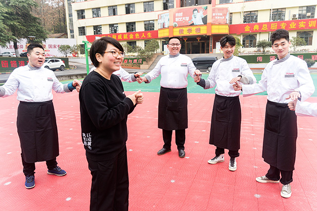 名企名师进校园， 来自企业与厨师长的知识都是干货！