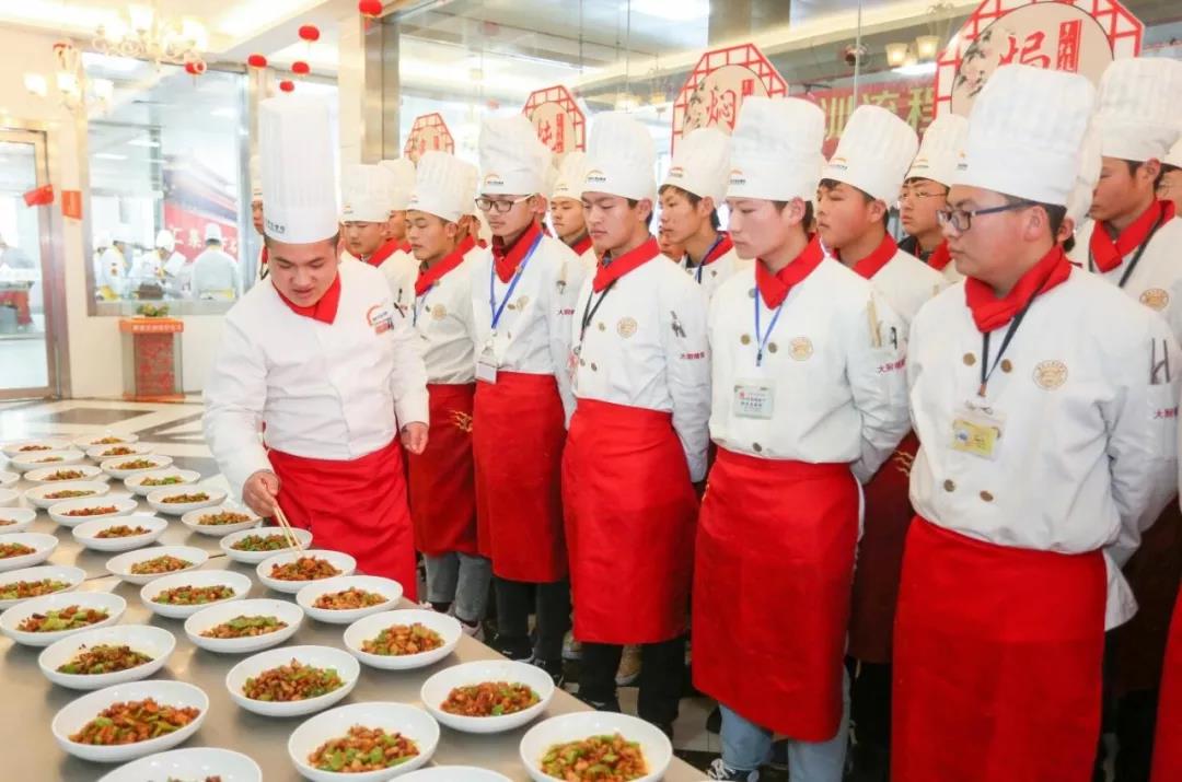 如果成绩不理想考不上大学该怎么办 学什么技术好？