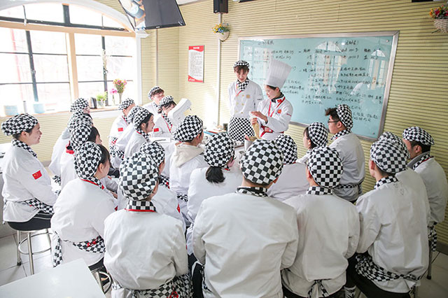 学厨师&学烘焙，究竟什么年龄更适合？