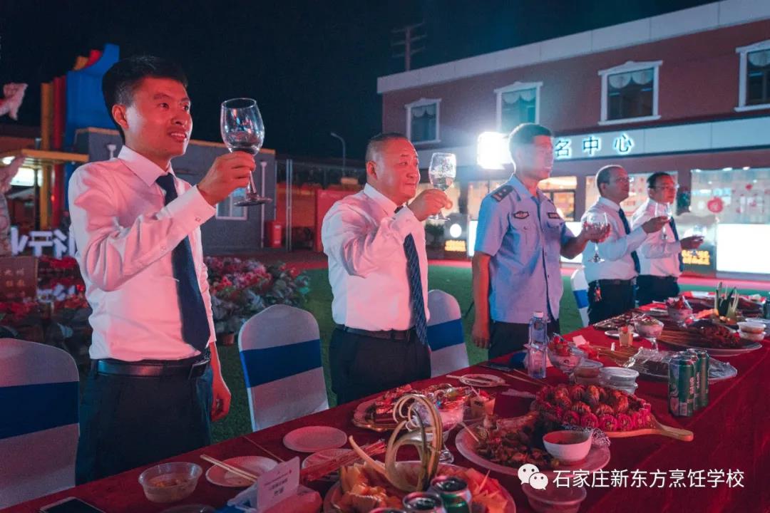 【燃情岁月 爱与奉献32年】 石家庄新东方2020年教师节表彰大会隆重举行！(图34)