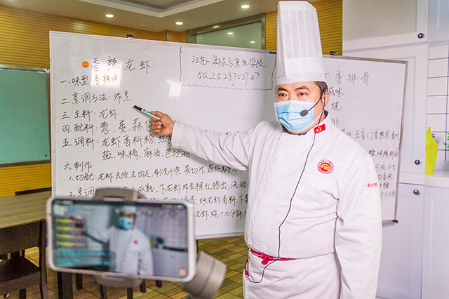 想要在厨师行业一步到位？行政总厨特训班，你不能错过！