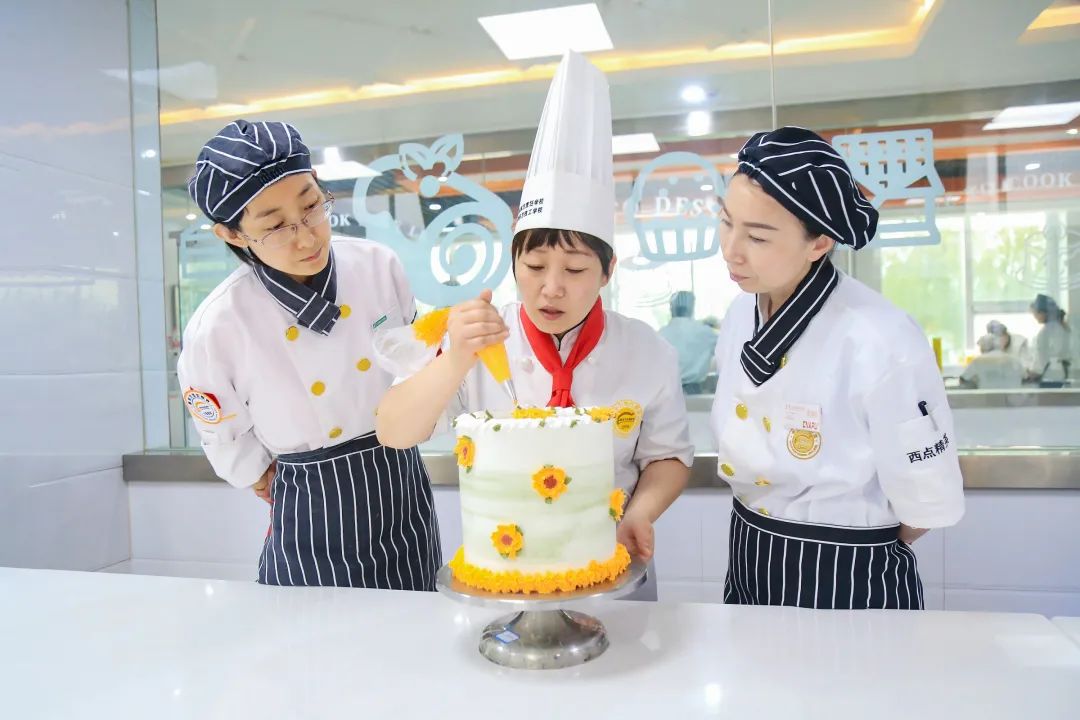 宁夏新东方烹饪学校西式面点师 王小艳